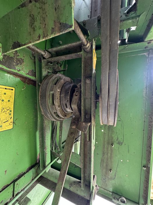 John Deere 1075
