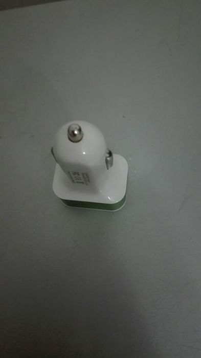 Carregador de Isqueiro USB 3 portas