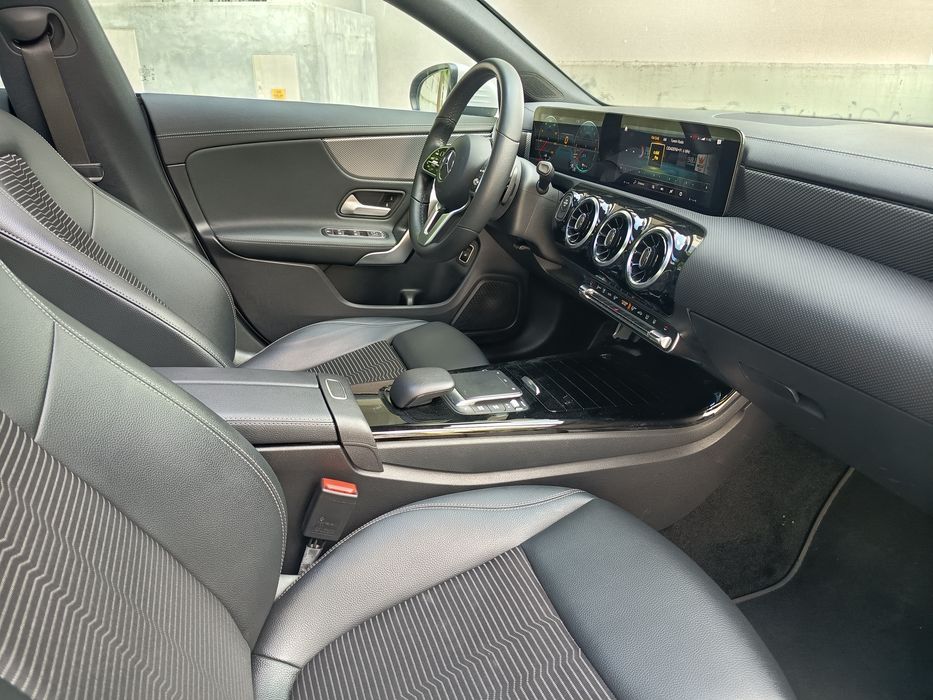 Mercedes CLA250e SB - Teto Panorâmico