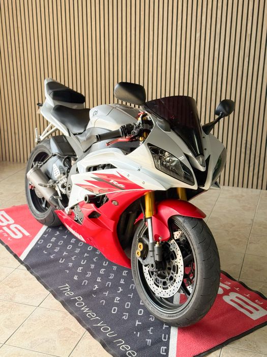 Yamaha R6 20 mil rpm