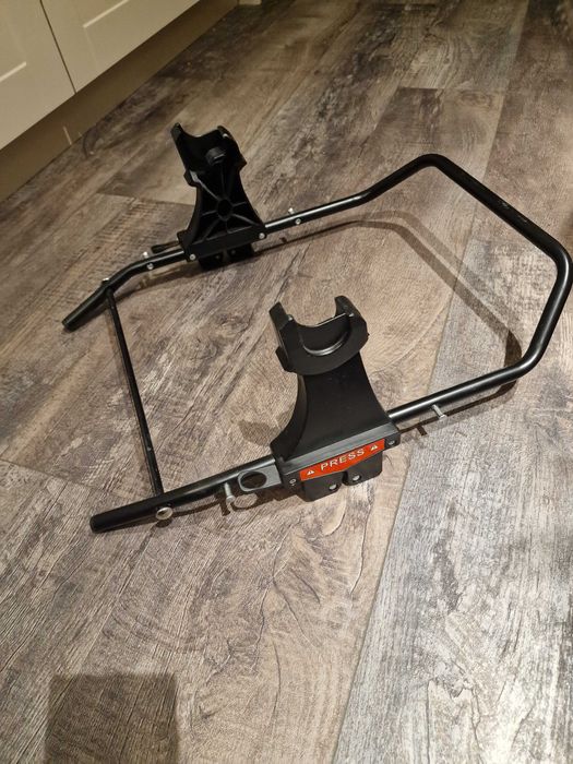 Emmaljunga adapter do fotelika Maxi Cosi/Pebble Kołobrzeg •