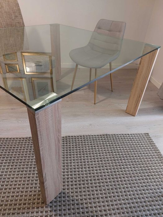 Mesa de sala em vidro