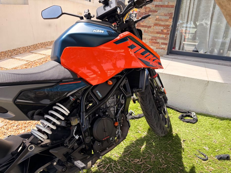 KTM Duke 125, Laranja, 2024