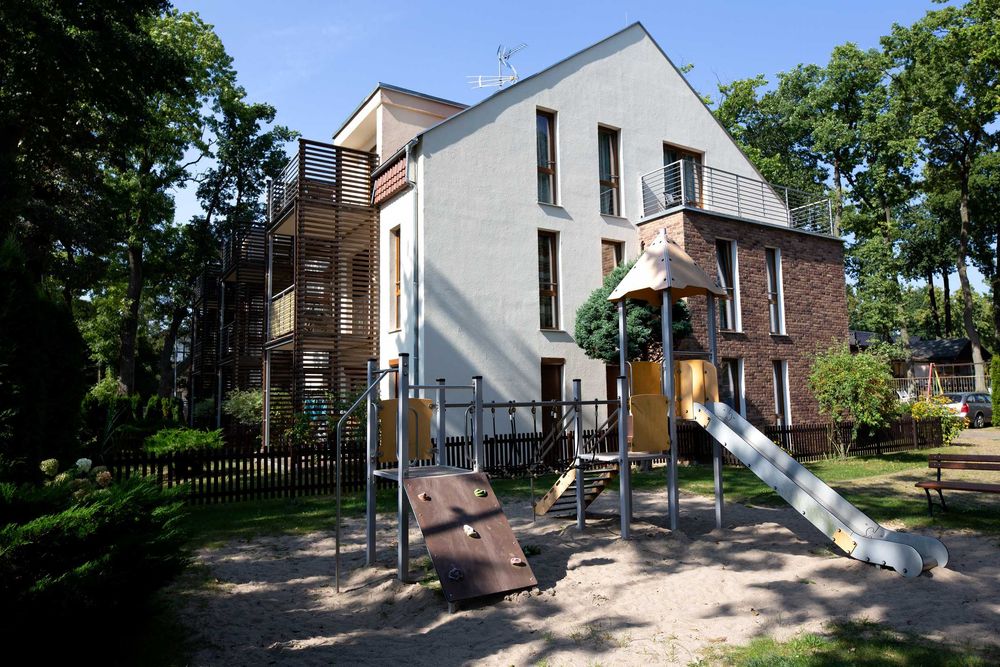 REWAL apartament nr. 103 z ogródkiem 2 pokojowy - 150 metrów do morza
