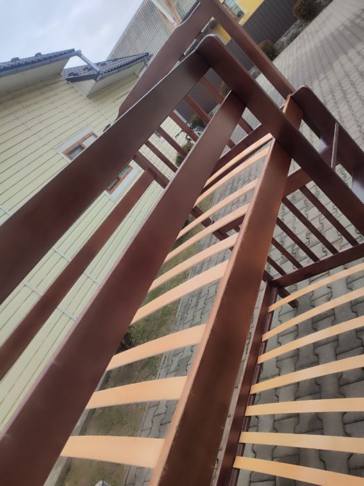 Продам двоярусне ліжко