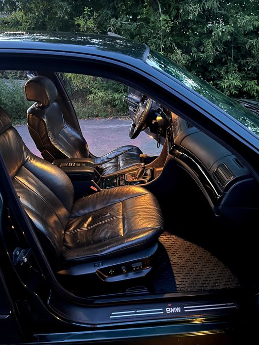 BMW e38 m60b30 механика