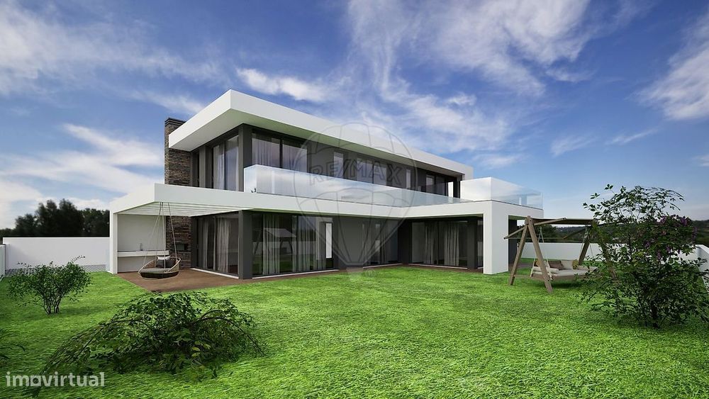 Moradia T4 para venda