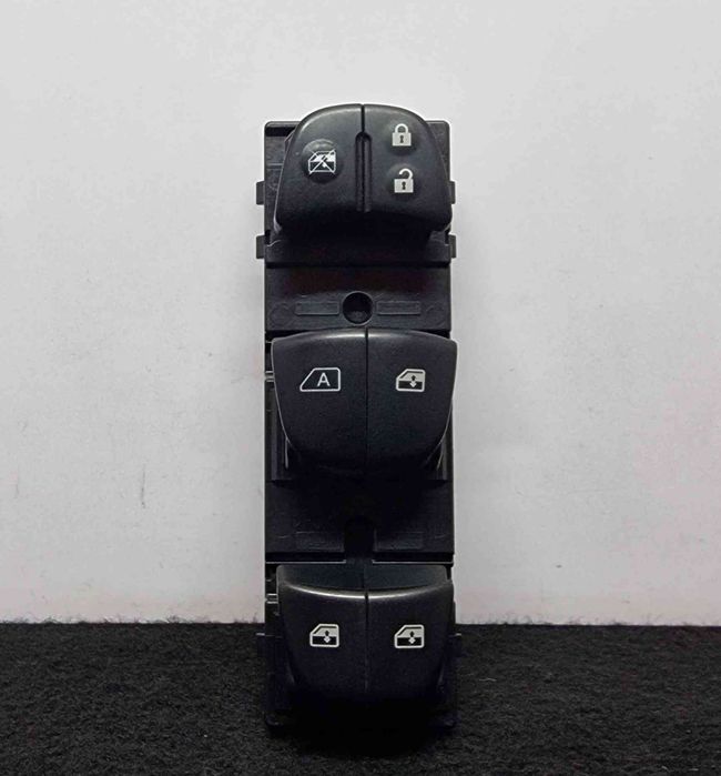 Comando / Botão / Interruptor Vidros Frente Esquerdo 254010747R - RENAULT KADJAR