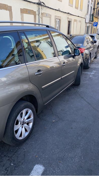 Carro Citroen C4 picasso