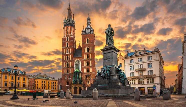 "Guia ​de​ viagem DK POLÓNIA" -> NOVO