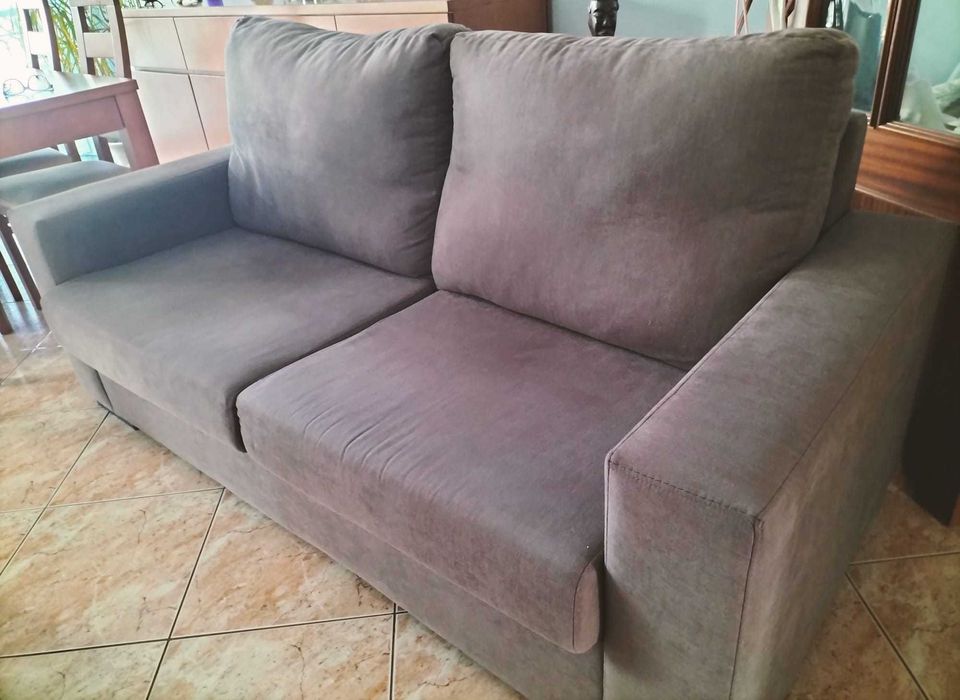 Sofá castanho - 1,86 x 0,80m