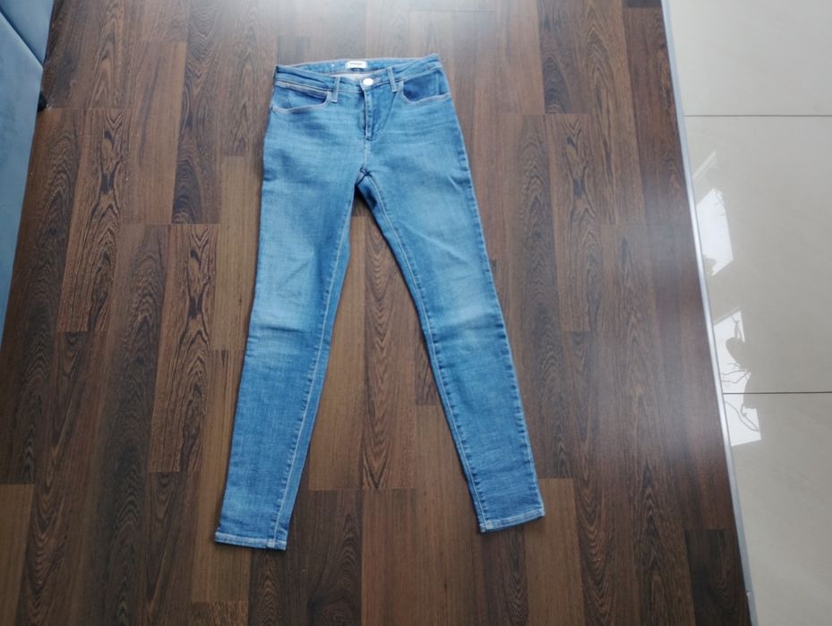 Nowe oryginalne damskie spodnie jeansowe Wrangler W28 L32