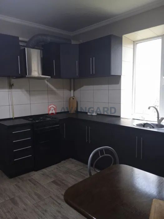 Продається будинок в с.Степанки.