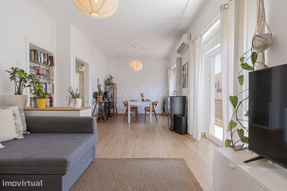 T3 Duplex totalmente remodelado na Cova da Piedade