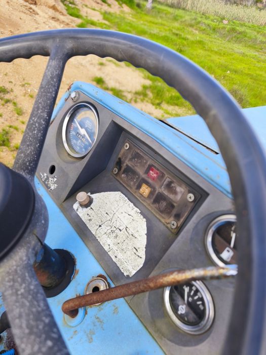 Trator Hinomoto E382 40cv 1496h