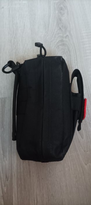 Apteczka czarna z wyposażeniem