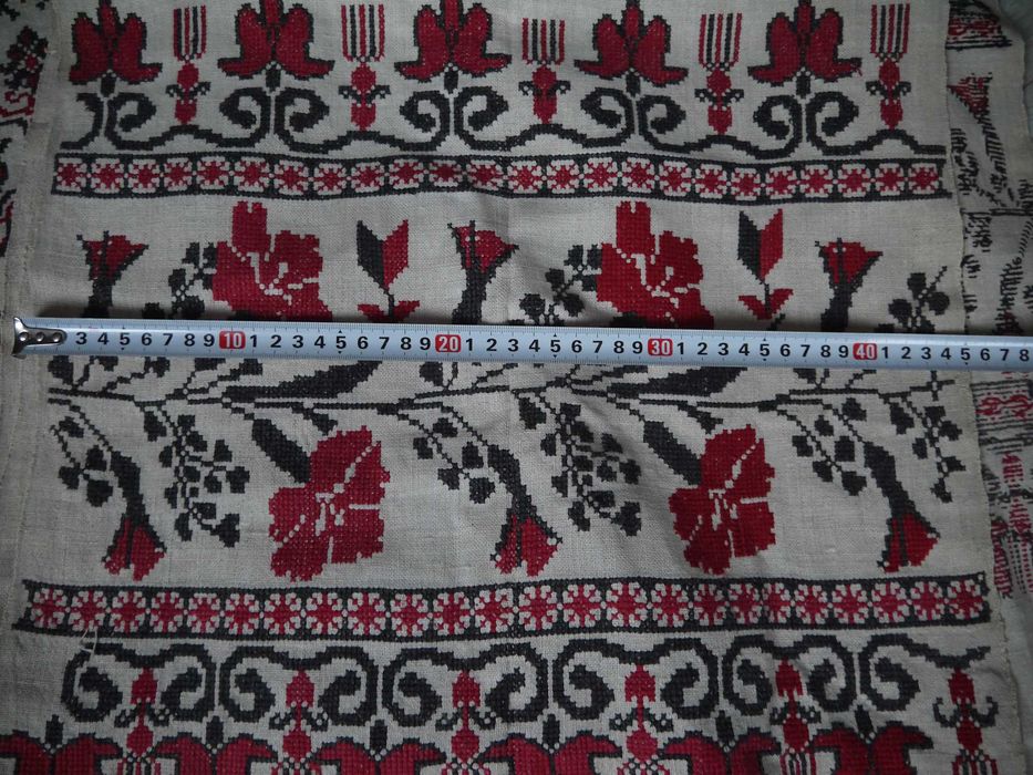 Сорочка з домотканного полотна, домотканний рушник