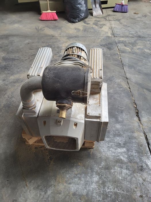 Bomba de Vácuo Becker 250