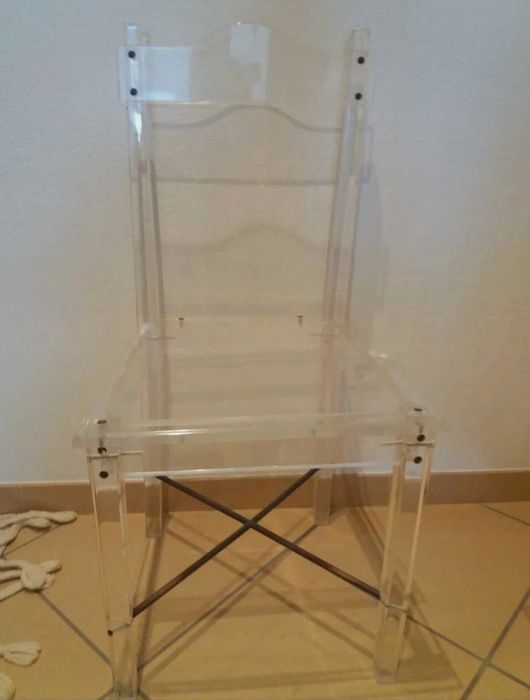 Cadeiras de acrilico