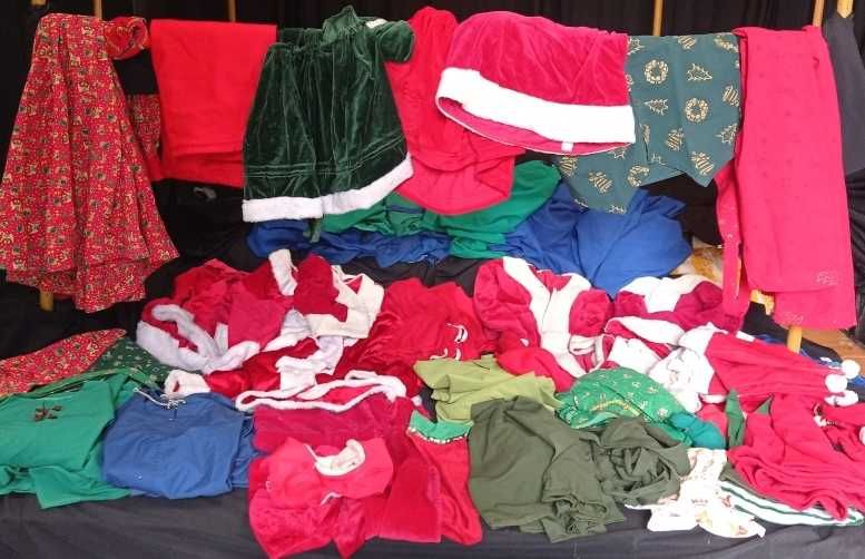 Vestuário de Pai e Mãe Natal, Duendes e afins. Mais de 80 peças