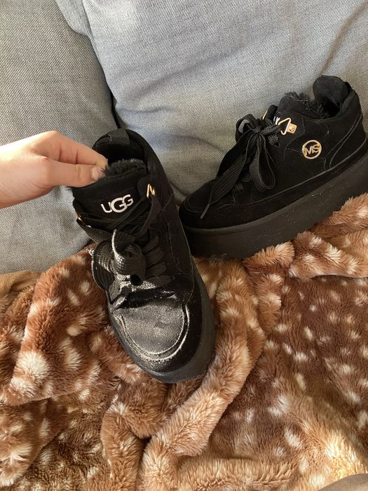 Buty ugg sniegowe zimowe czarne na wiekszej podeszwie