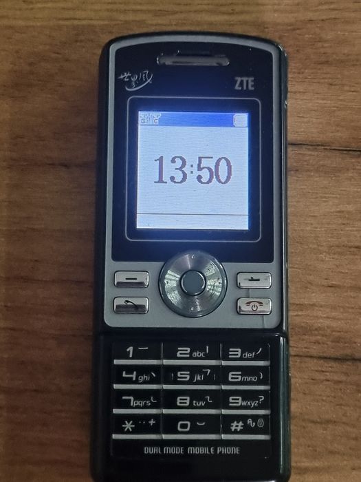 Кнопочный телефон zte CDMA/GSM