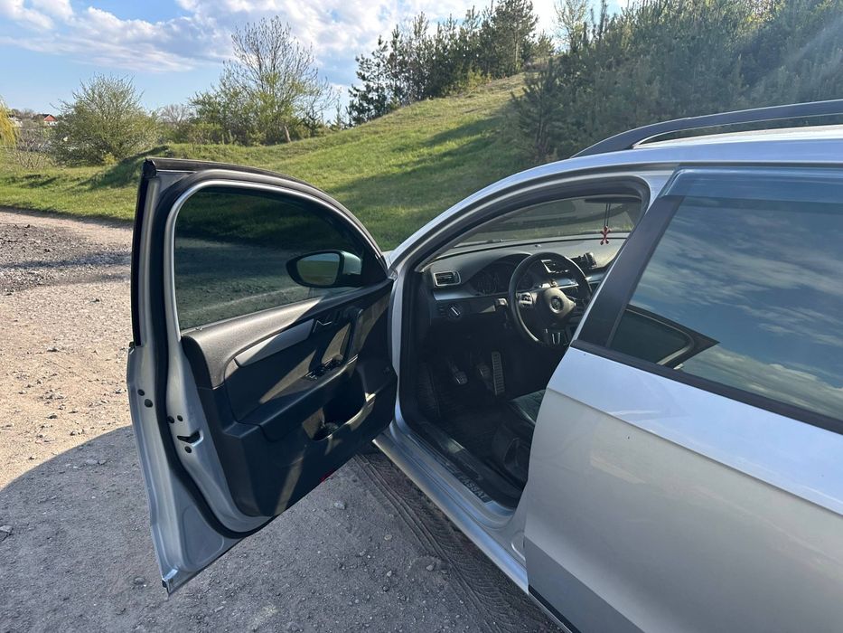 Volkswagen Passat 2011