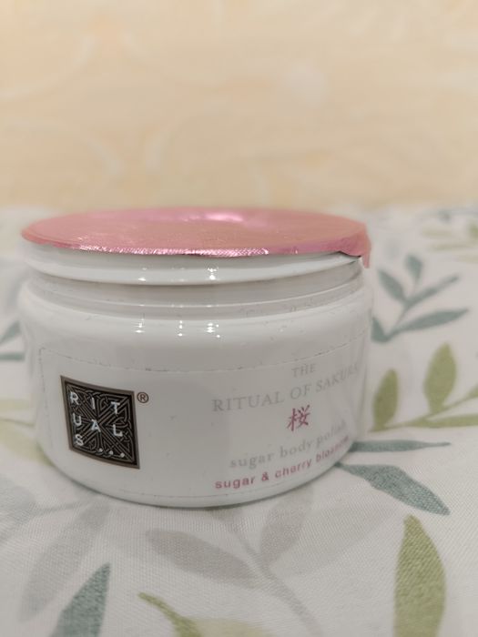 Sugar body polish the ritual of Sakura (selado)