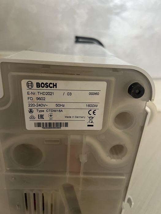 Діспенсер чайник Bosch thd 2021