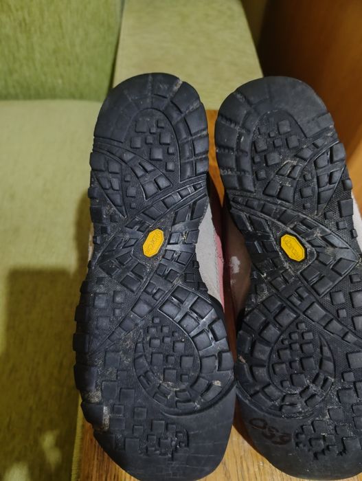 Отличные зимние ботинки