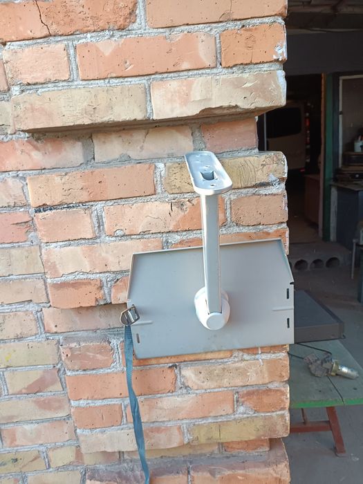 Полка подвесная для телевизора