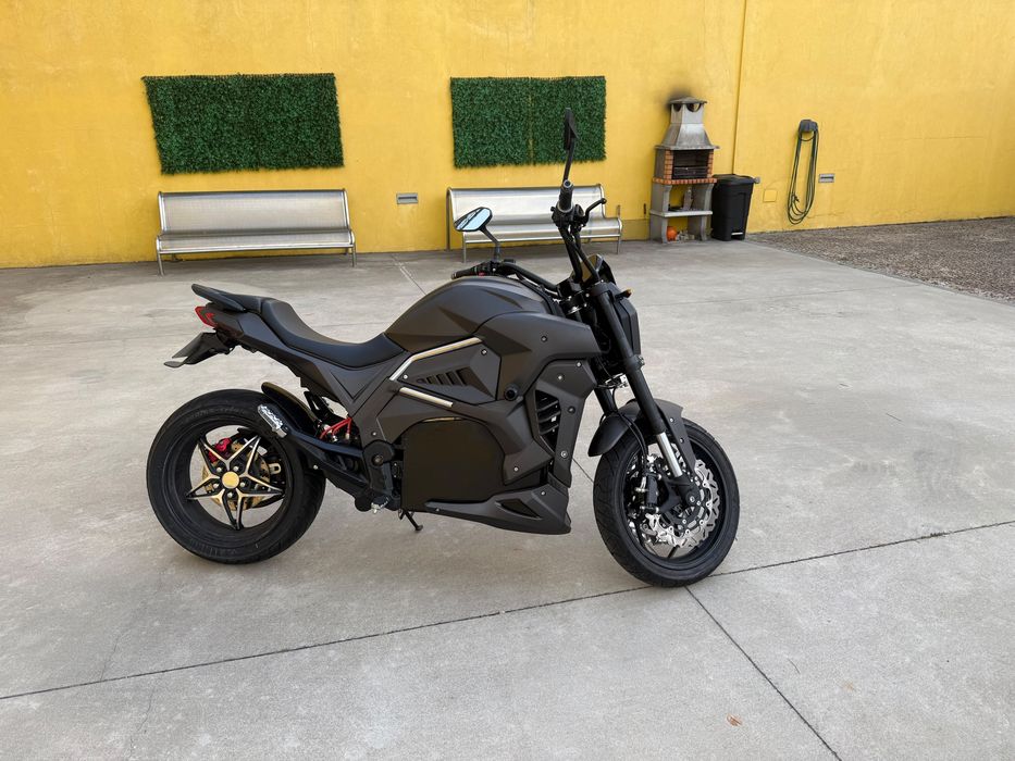 Moto 125 cc eletrica 160 km autonomia