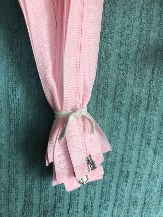 Нитки швейні 777 та MAXIMA