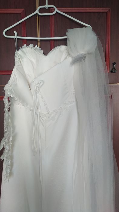 Suknia ślubna klasyczna