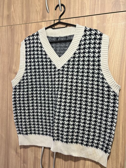 Жіночий жилет вʼязаний 42-46