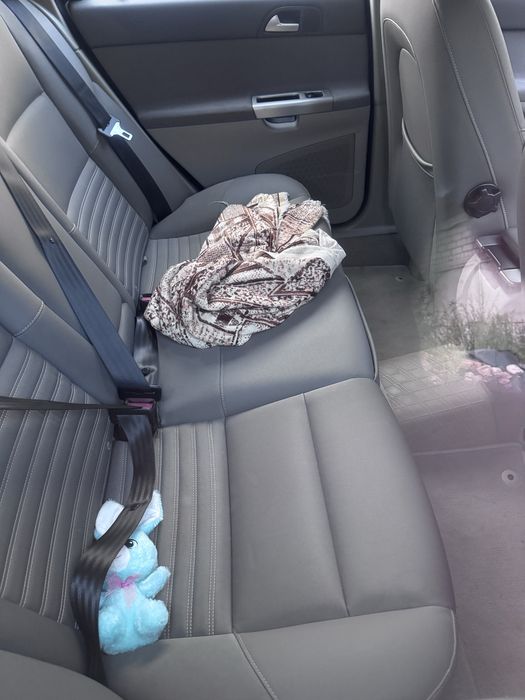 Volvo v50.