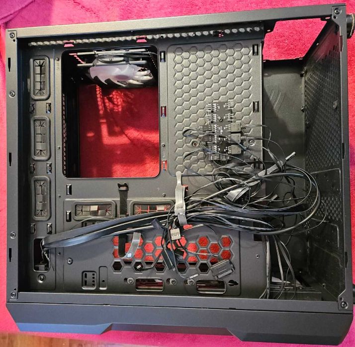 Obudowa komputerowa SilentiumPC Regnum RG6V EVO TG ARGB dodatkowe went