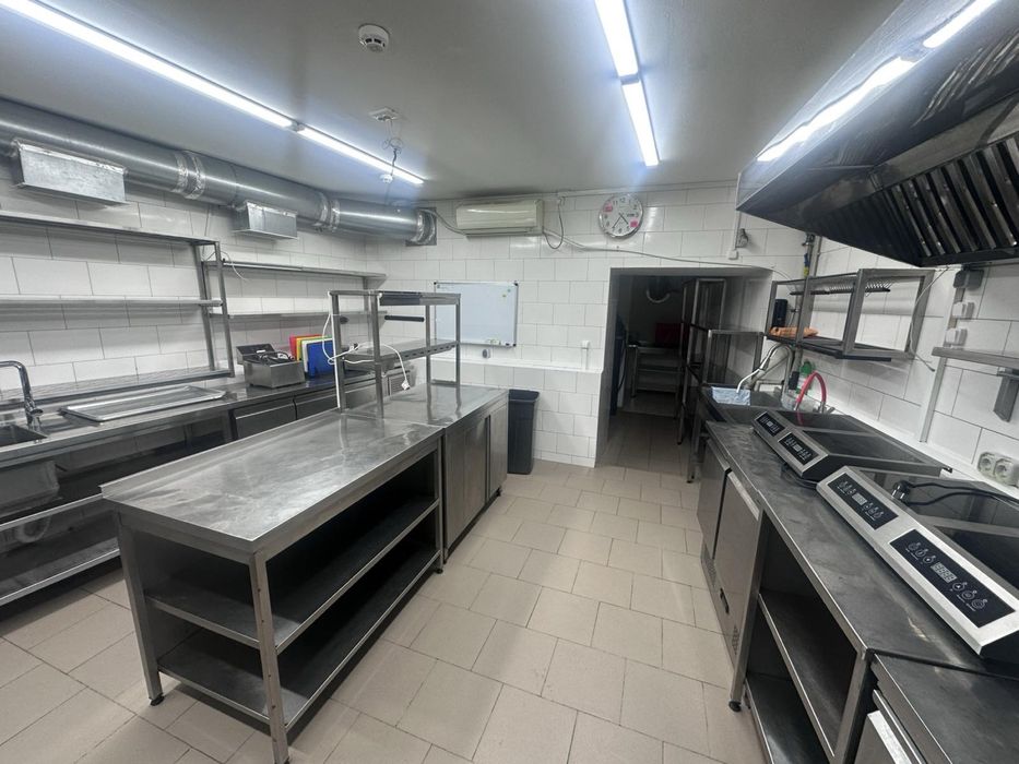 АРЕНДА 90m2 Европейская пл. Магазин Кафе Салон Престиж, Трафик