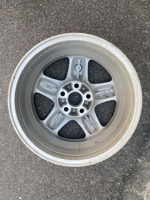 Продам один діск новий РАВ 4  за ціну домовимось