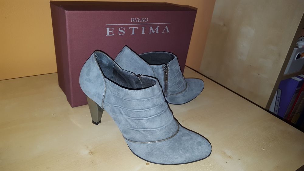 Botki na obcasie Ryłko