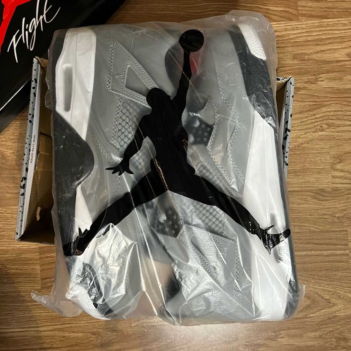 Sapatilhas Jordan 4 Tam. 45