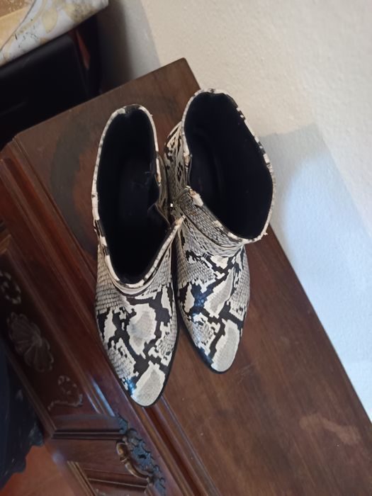 Botas estampadas da Pull and Bear