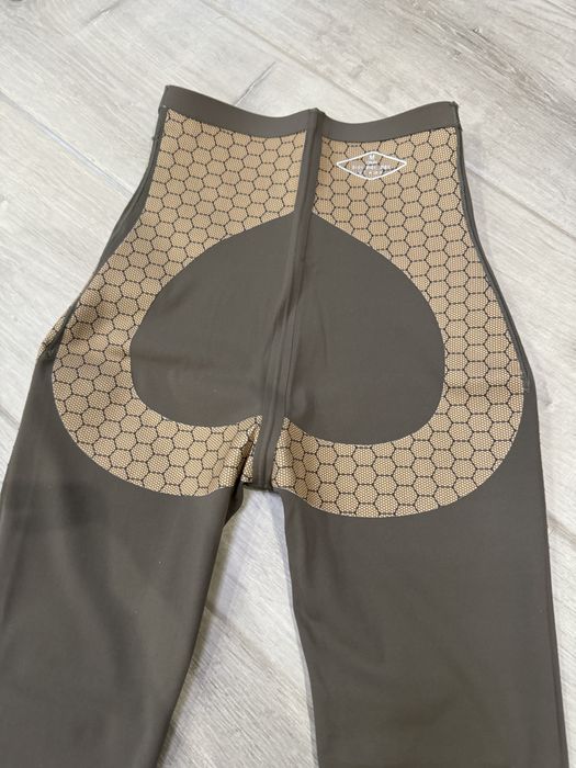 Лосіни  утягуючі з пуш-ап ефектом та з високою посадкою в талії