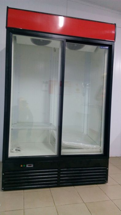 Холодильна вітрина.Шафа Холодильник вітрини холодильні витрина шкаф