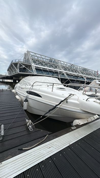 Barco cabinado 5,80m
