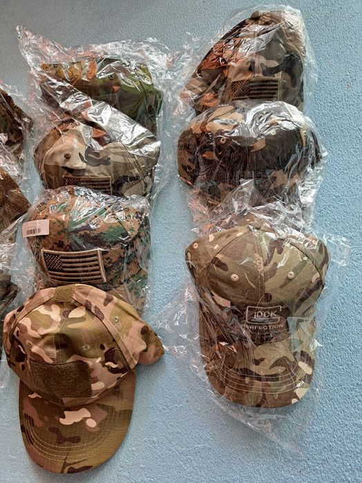 okazja-Wyprzedaż -Czapki z daszkiem różne z nadrukiem-19,99 zł