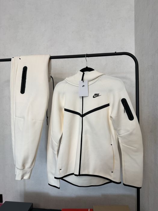 Жіночий спортивний костюм Nike Tech Fleece Оригінал S Розмір
