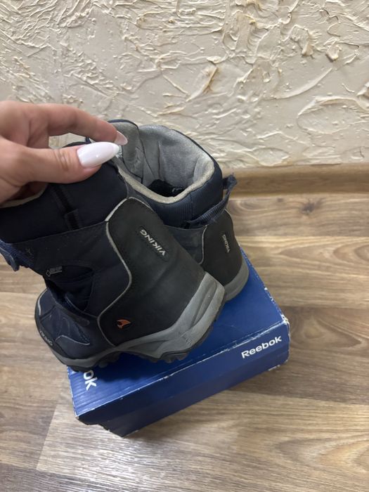 Зимові ботінки чоботи adidas viking 36 розмір