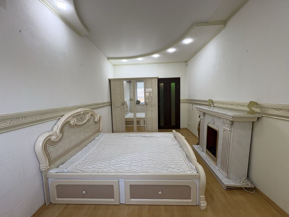 3-кімнатна квартира Сталінка вул. Комерційна, 3 (Янова, 3) , автономне опалення, готівка/єВідновлення/Житловий ваучер