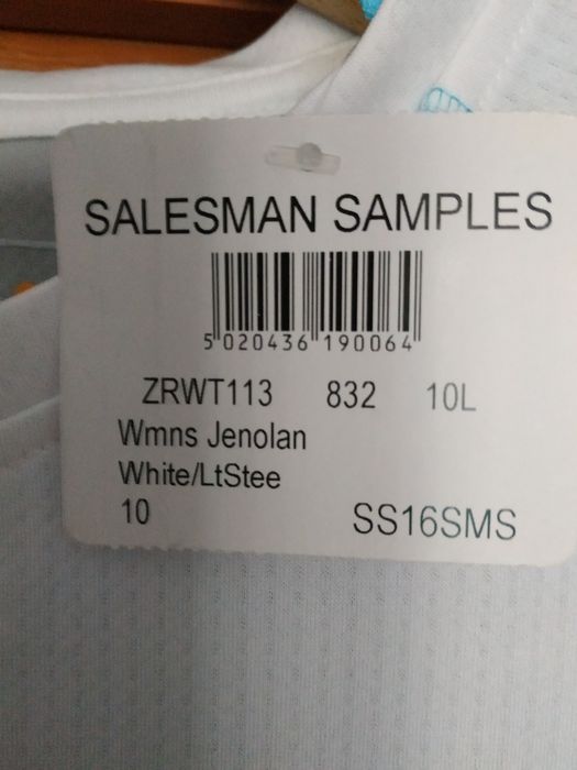 Podkoszulek firmy Regaty.